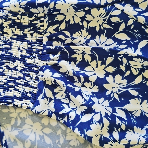 Floral Blue and White Womens Dress - Picture 3 of 9